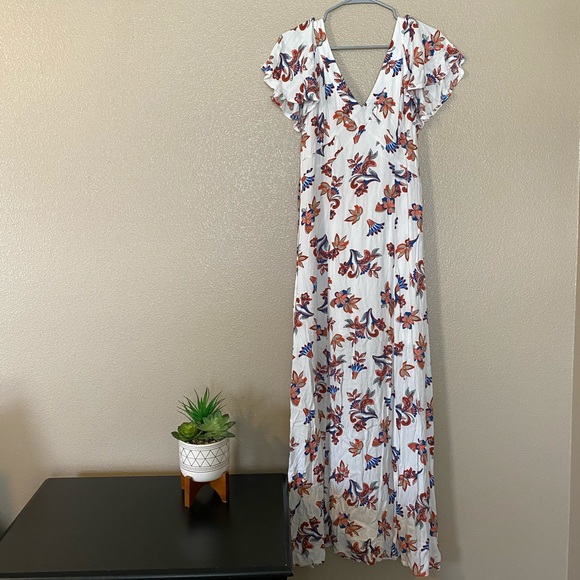 Charlotte Russe Dresses & Skirts - Charlotte Russe Maxi dress